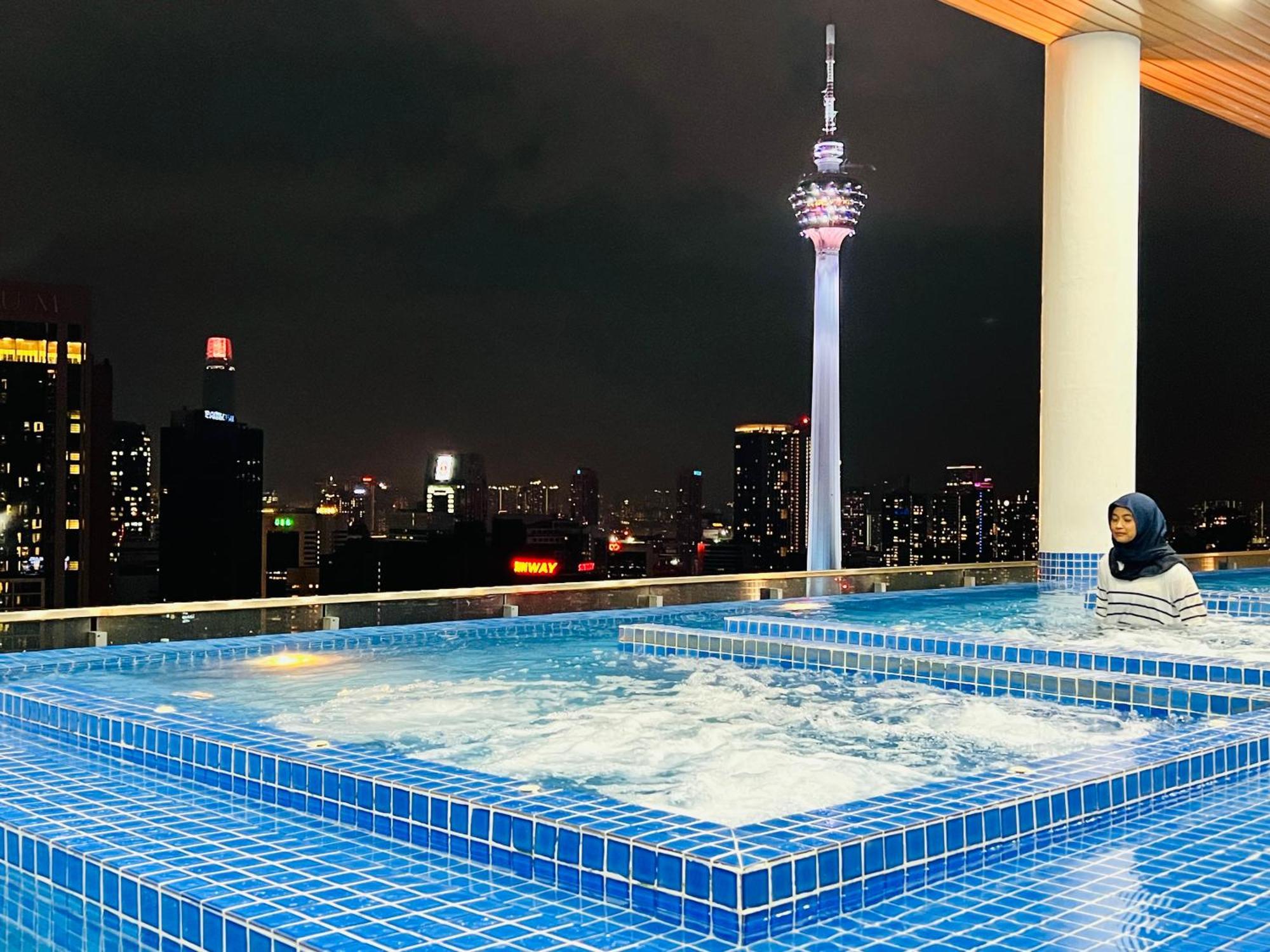 The Infinitum Kualalumpur Skypool Hotel Kuala Lumpur Bagian luar foto